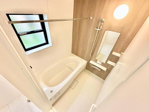 草加市氷川町　新築一戸建て