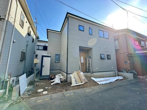 八潮市木曽根　新築一戸建て　II