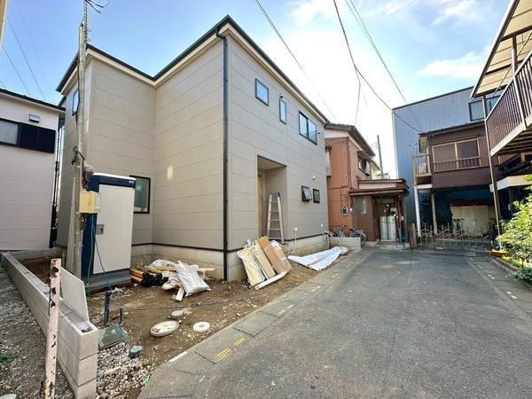 八潮市木曽根　新築一戸建て　II