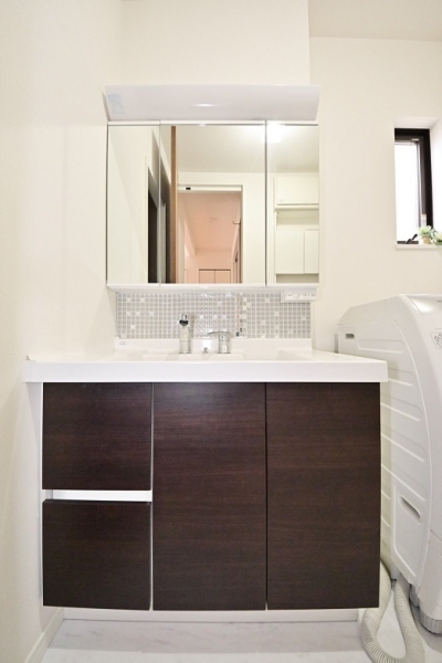 草加市金明町の中古一戸建て(洗面台・洗面所)