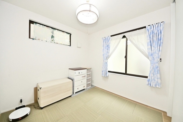 草加市金明町の中古一戸建て(洋室)