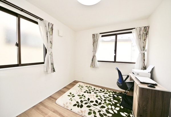 草加市金明町の中古一戸建て(洋室)