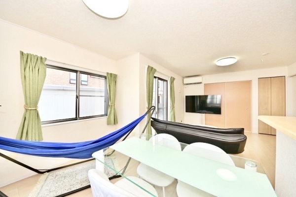 草加市谷塚町　中古一戸建て