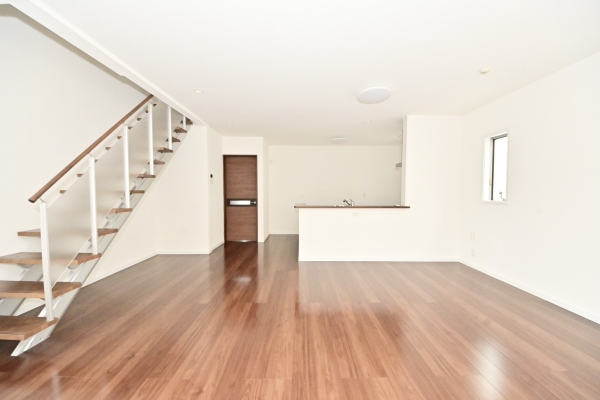 草加市氷川町　中古一戸建て　VI