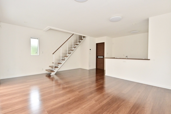 草加市氷川町　中古一戸建て　VI