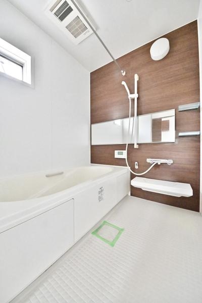 草加市氷川町の中古一戸建て(バス)