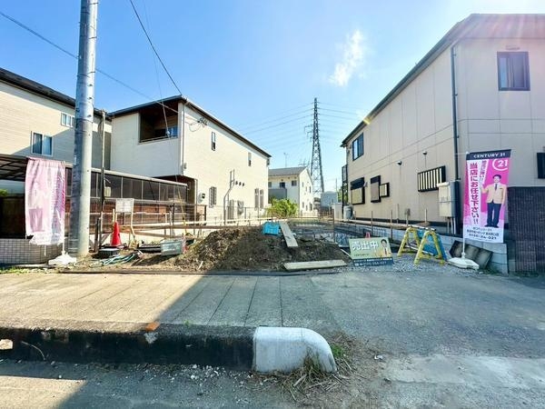 八潮市上馬場　新築一戸建て