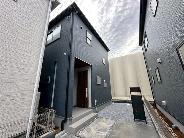 草加市瀬崎5丁目　新築一戸建て　3期3号棟