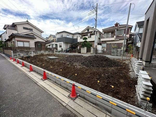 草加市谷塚町　新築一戸建て　25期