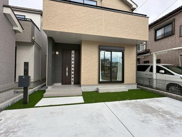 草加市稲荷4丁目　新築一戸建て　第2期E号棟