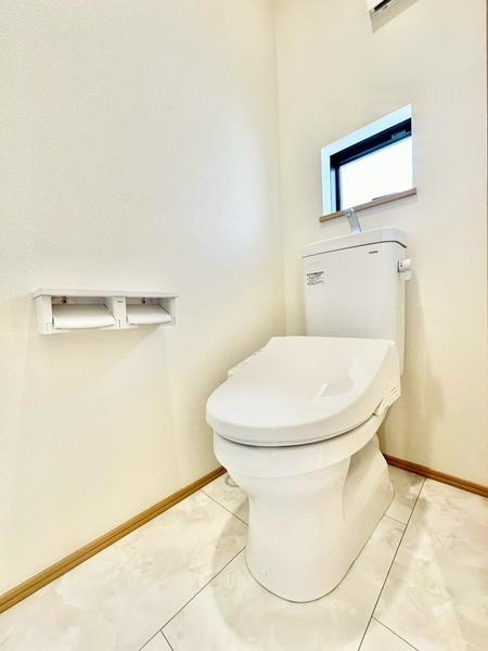 草加市稲荷4丁目　新築一戸建て　第2期C号棟