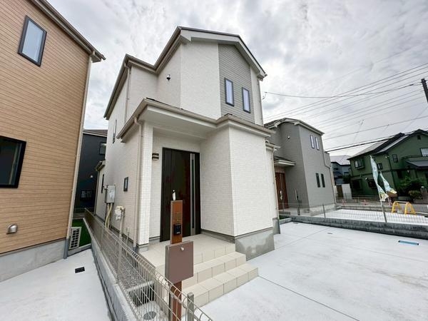 草加市稲荷4丁目　新築一戸建て　第2期C号棟