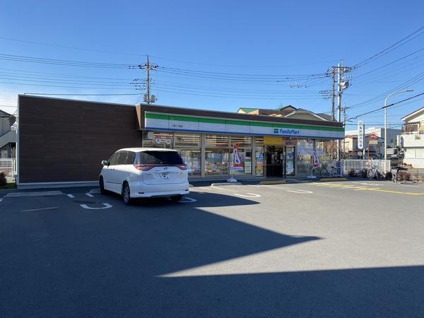 八潮市中央2丁目　新築一戸建て　2期　4号棟(ファミリーマート八潮二丁目店)