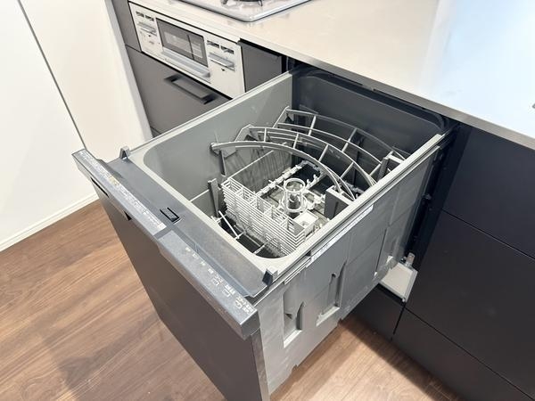 八潮市中央2丁目　新築一戸建て　2期　4号棟