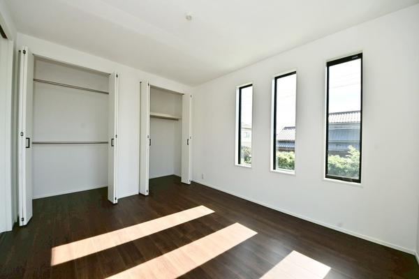 八潮市中央2丁目　新築一戸建て　2期　4号棟