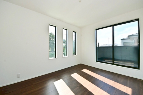 八潮市中央2丁目　新築一戸建て　2期　4号棟