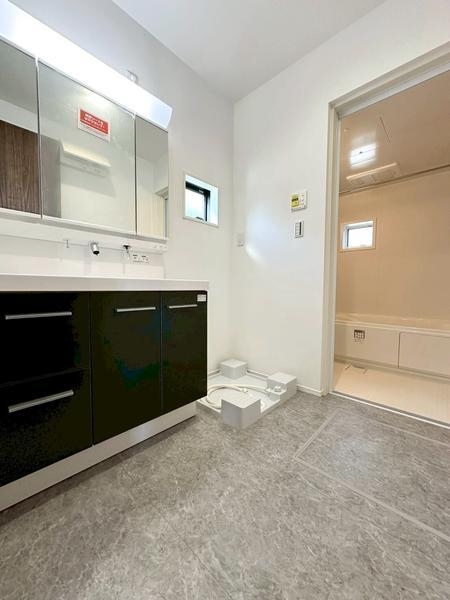 八潮市中央2丁目　新築一戸建て　2期　1号棟