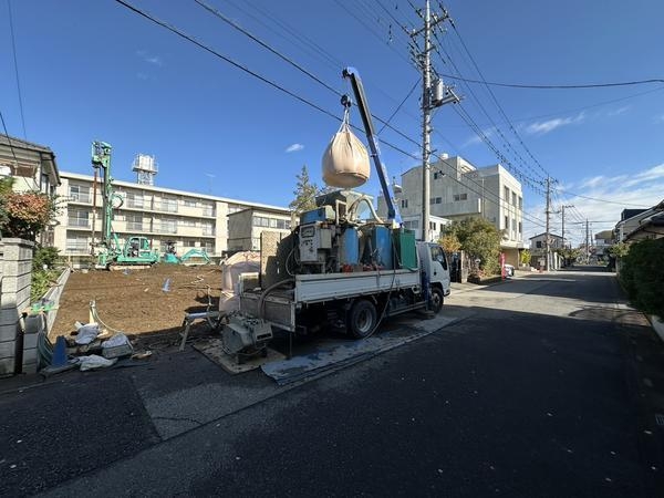 草加市稲荷4丁目　新築一戸建て　B号棟