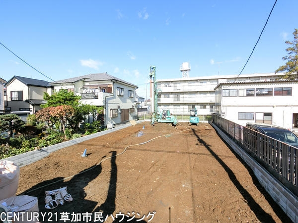 草加市稲荷4丁目　新築一戸建て　B号棟