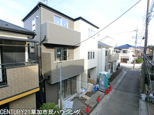 草加市両新田西町　新築一戸建て　11期