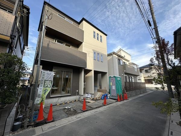 草加市両新田西町　新築一戸建て　11期