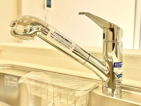 草加市新栄1丁目　新築一戸建て