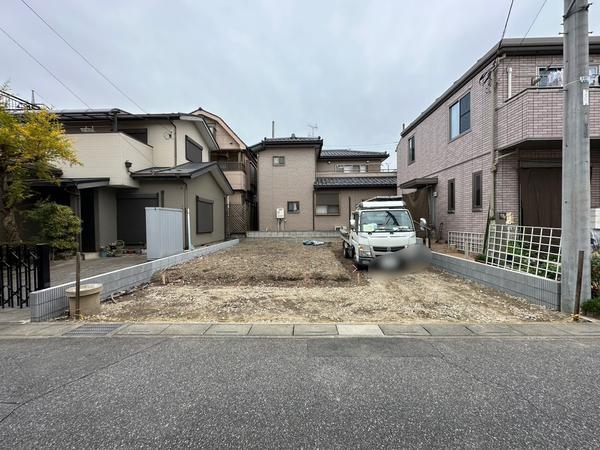 草加市新栄1丁目　新築一戸建て