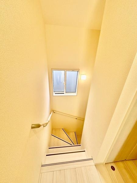 草加市新栄1丁目　新築一戸建て