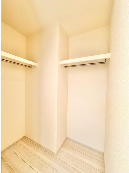 草加市新栄1丁目　新築一戸建て