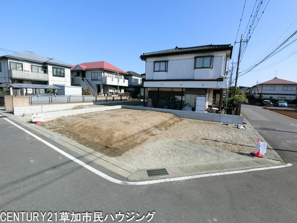 草加市稲荷4丁目　新築一戸建て　12期2号棟