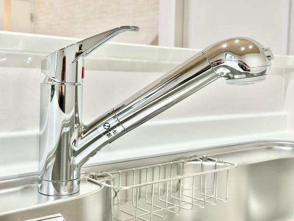 草加市稲荷4丁目　新築一戸建て　12期1号棟