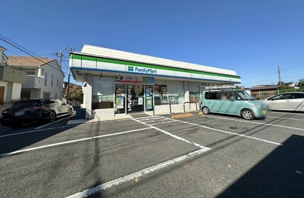 八潮市八潮３丁目の中古一戸建て(ファミリーマート　八潮大原店)