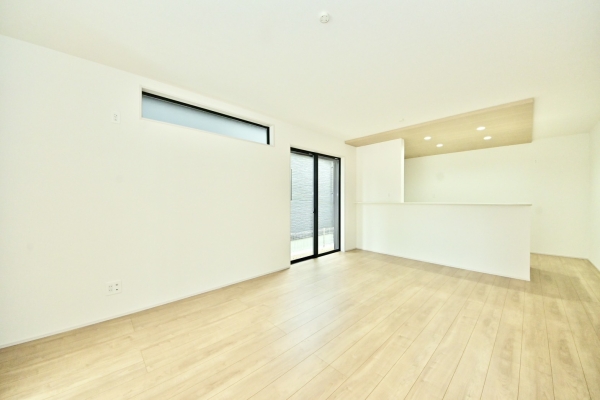 草加市青柳6丁目　新築一戸建て　20期　1号棟