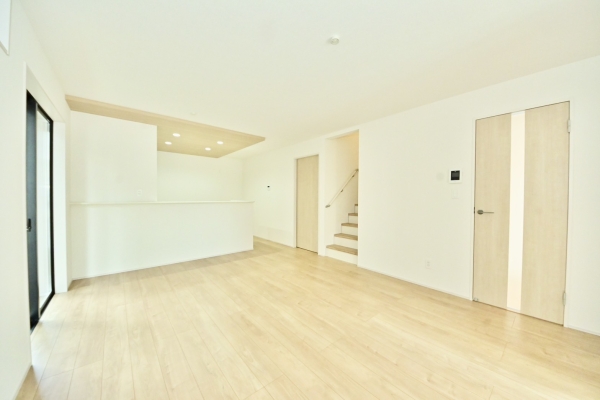 草加市青柳6丁目　新築一戸建て　20期　1号棟