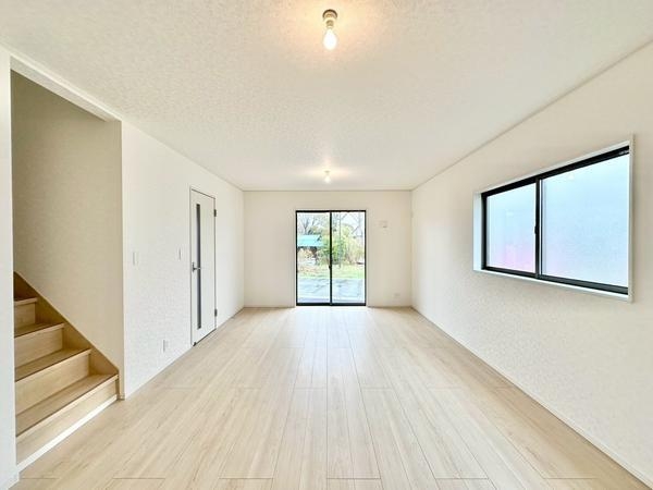 草加市瀬崎5丁目　新築一戸建て　第8　2号棟