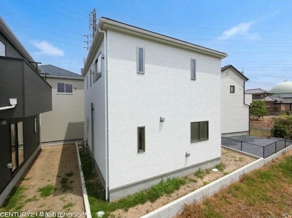 草加市瀬崎5丁目　新築一戸建て　第8　1号棟