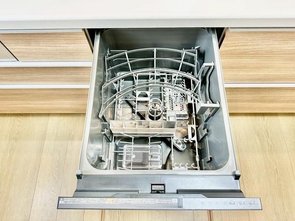 八潮市南川崎　新築一戸建て