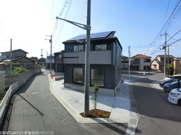 草加市新里町　新築一戸建て　4期7号棟