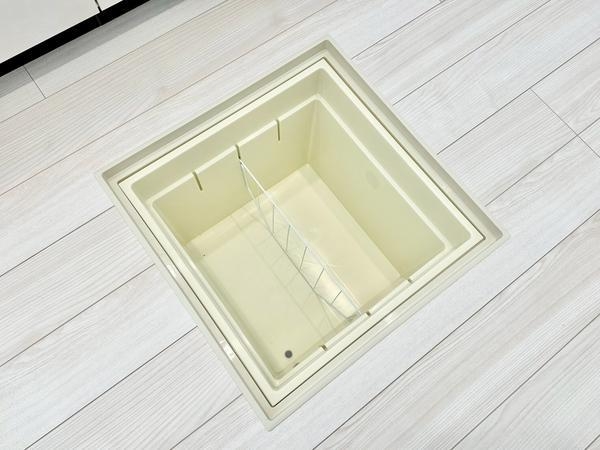 草加市苗塚町　新築一戸建て　第1期15号棟
