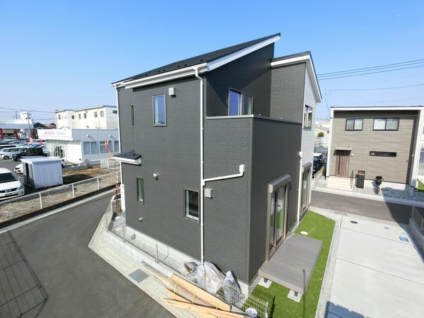 草加市苗塚町　新築一戸建て　第1期14号棟