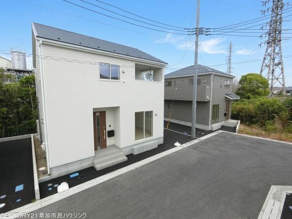 草加市瀬崎5丁目　新築一戸建て　第8　9号棟