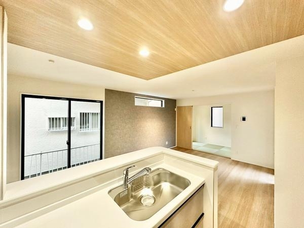 草加市花栗2丁目　新築一戸建て　3期