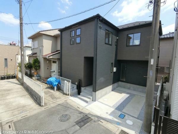 草加市花栗2丁目　新築一戸建て　3期