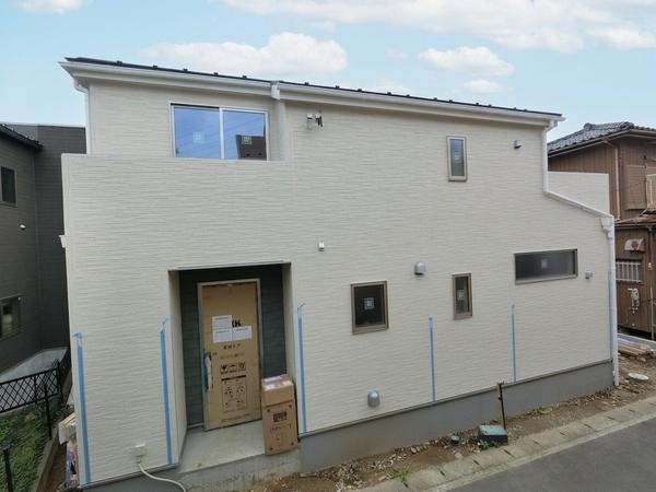 八潮市大字二丁目　新築一戸建て　IV