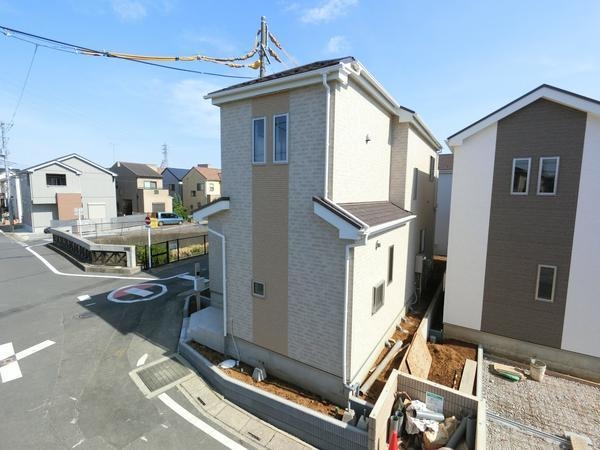 草加市谷塚仲町　新築一戸建て　B号棟