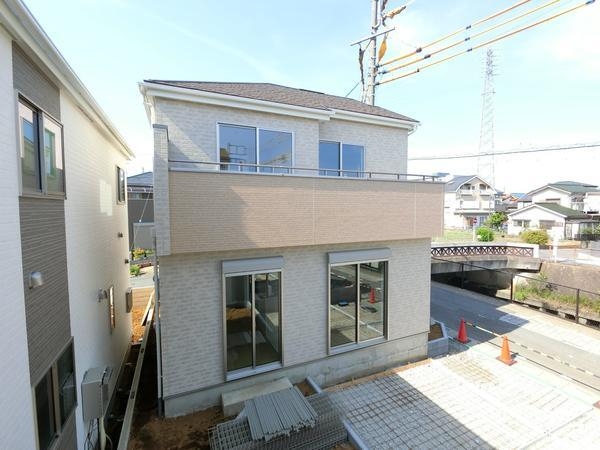 草加市谷塚仲町　新築一戸建て　B号棟
