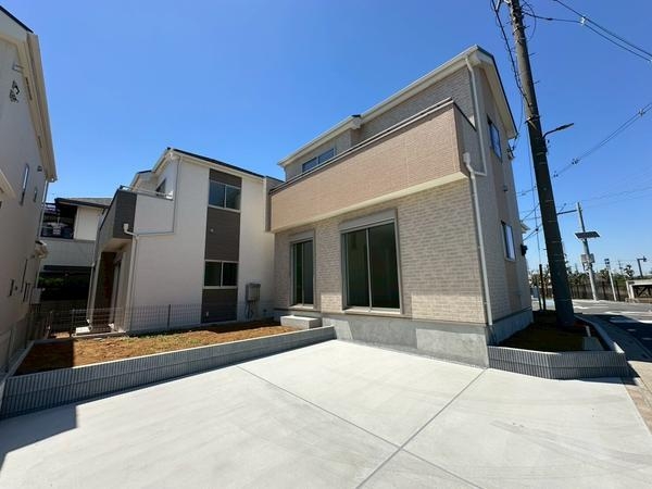 草加市谷塚仲町　新築一戸建て　B号棟