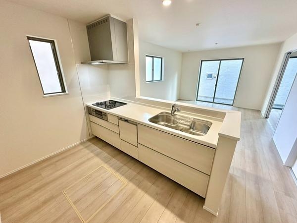 草加市谷塚仲町　新築一戸建て　A号棟