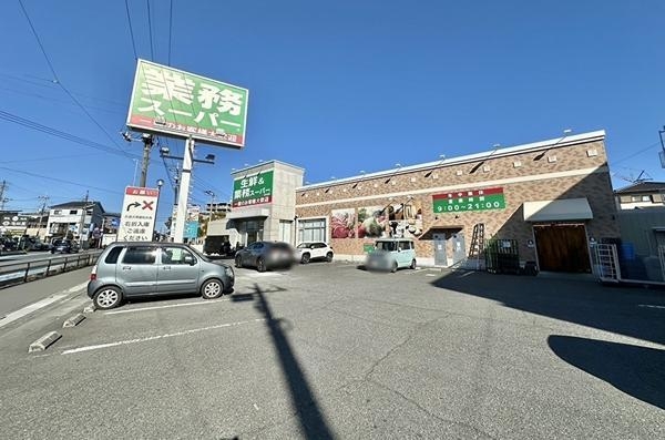 越谷市蒲生愛宕町の中古一戸建て(業務スーパー越谷南店)