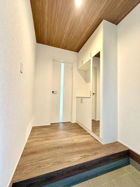 草加市青柳6丁目　新築一戸建て　28期3号棟